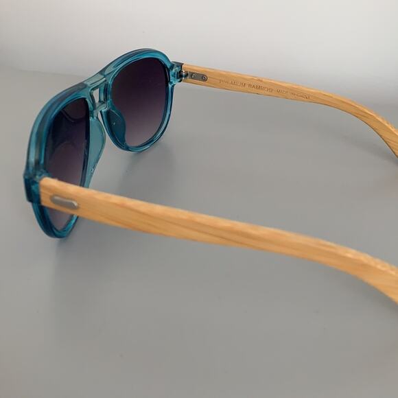 Blue aviator sunglasses bamboo - Picture 2 of 5